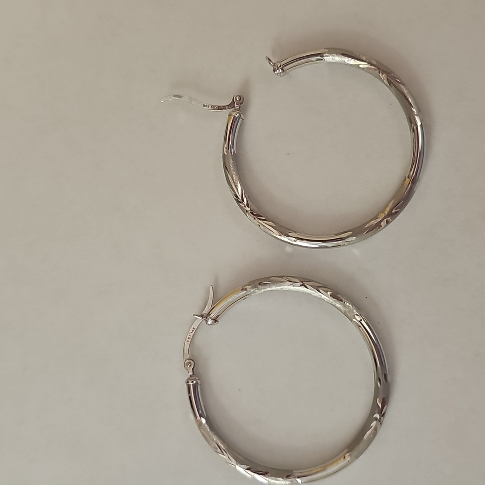 Elegant White Gold Hoop Earrings